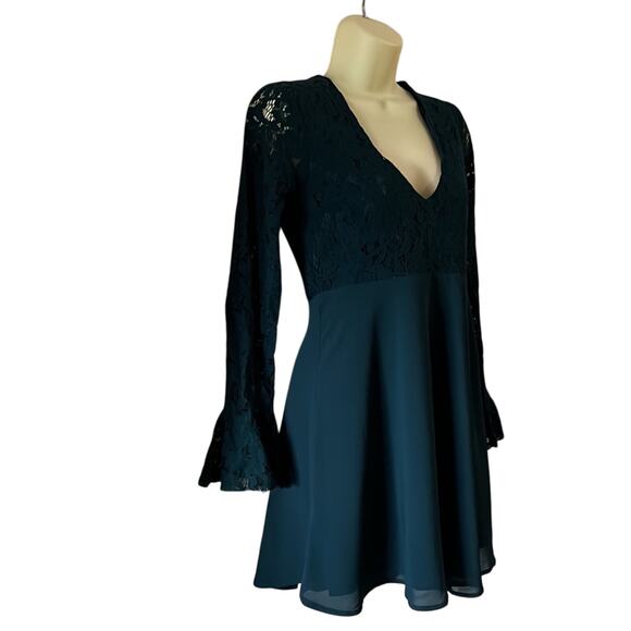 Forever 21  Dark Teal Special Occasion Dress Juniors Size Small Lace Long Sleeve - Picture 2 of 11